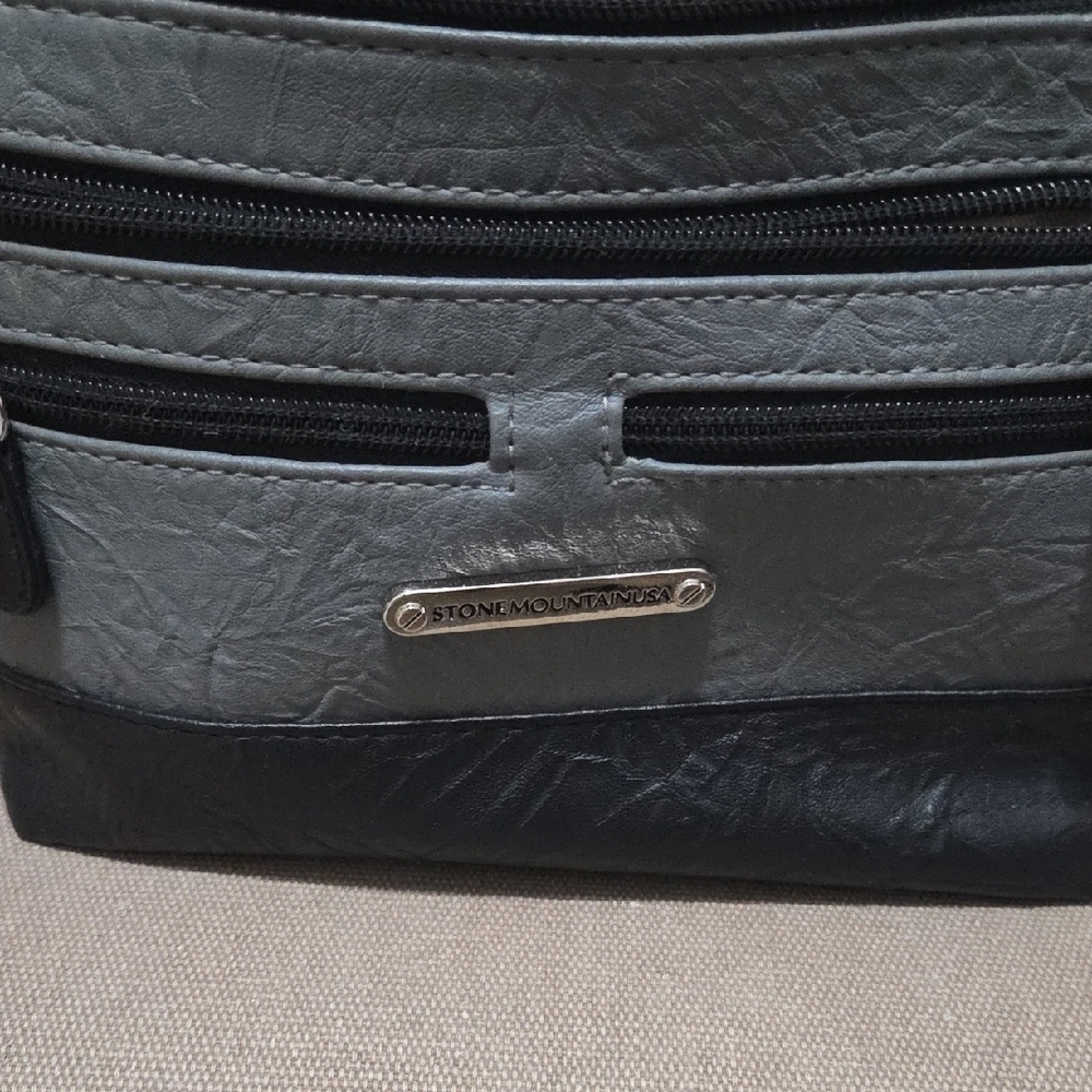 Stone Mountain Leather Black and Gray Crossbody Purse Bag Sporty Design Zippers - Picture 3 of 6